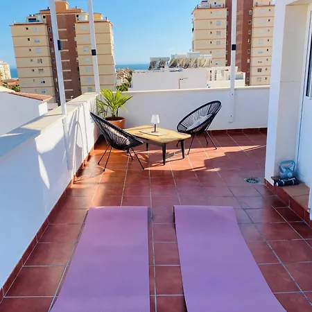 Duplex With Private Rooftop And Views *